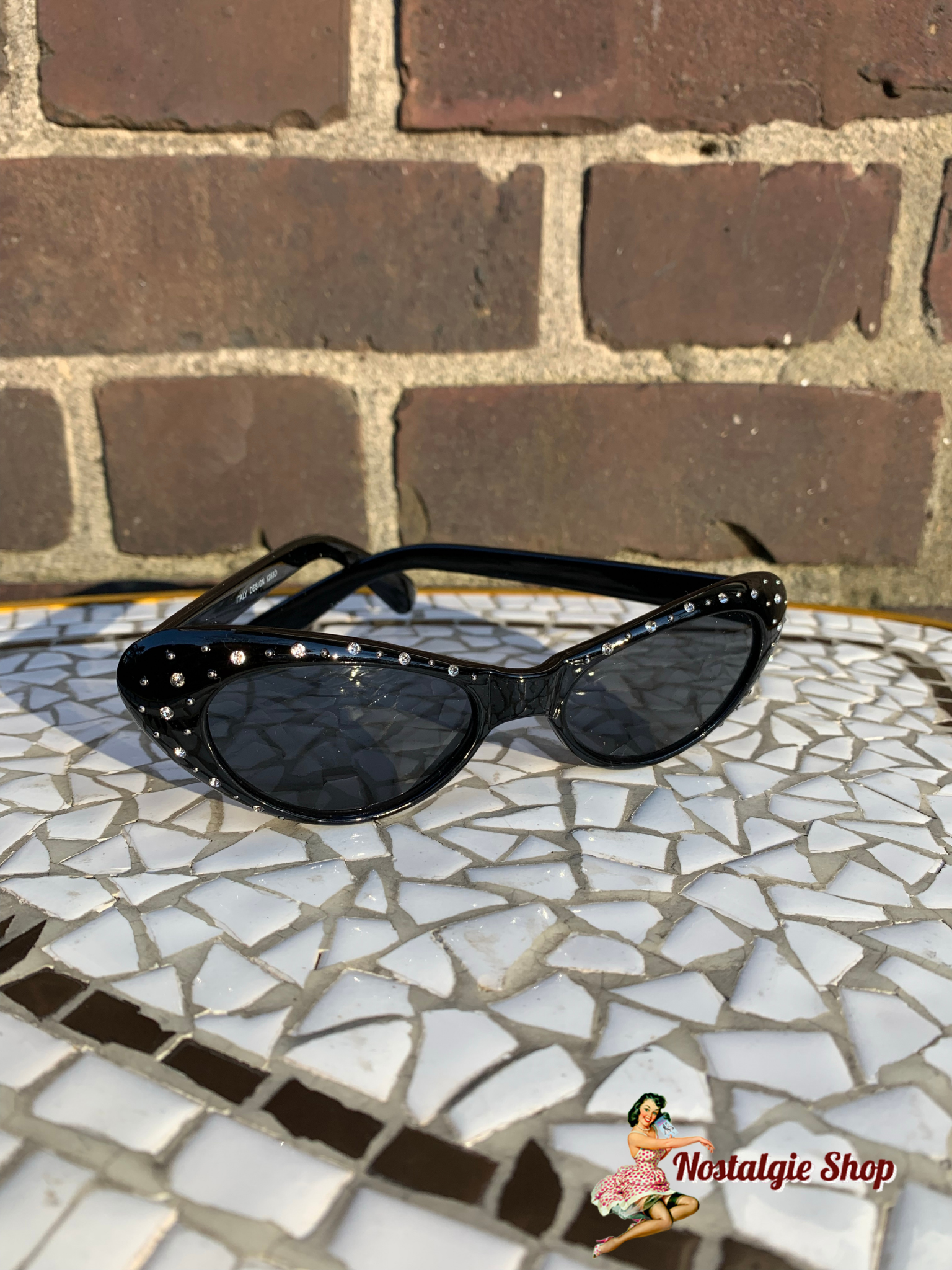 Marilyn Monroe Cateye Sonnenbrille - schwarz mit Strass