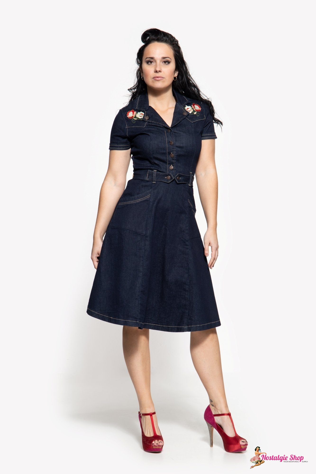 Queen Kerosin - 50er Jahre Denim Swingkleid - dark blue mit Blumenstickerei bunt