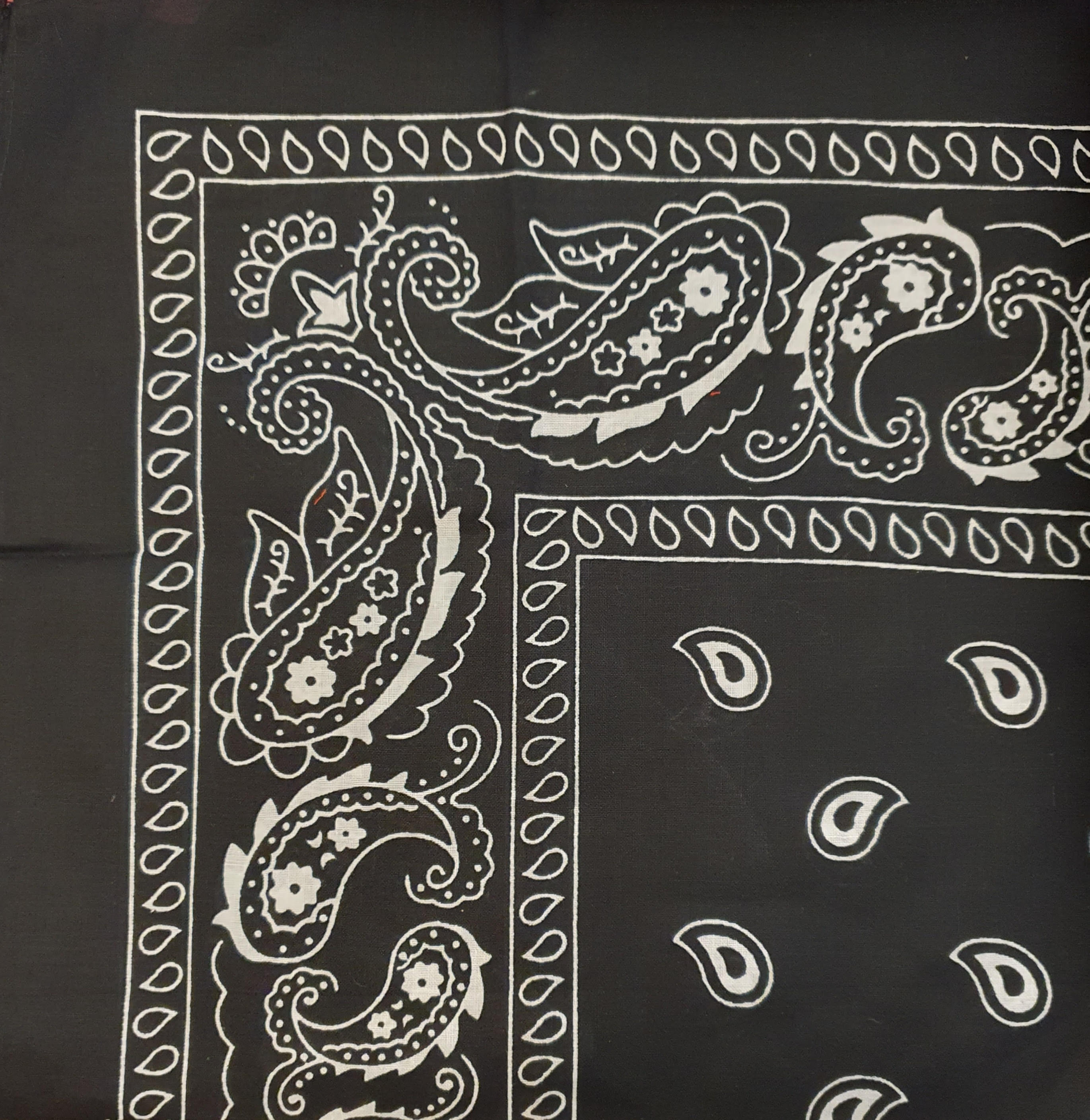 Tiki Bandana - Paisley schwarz