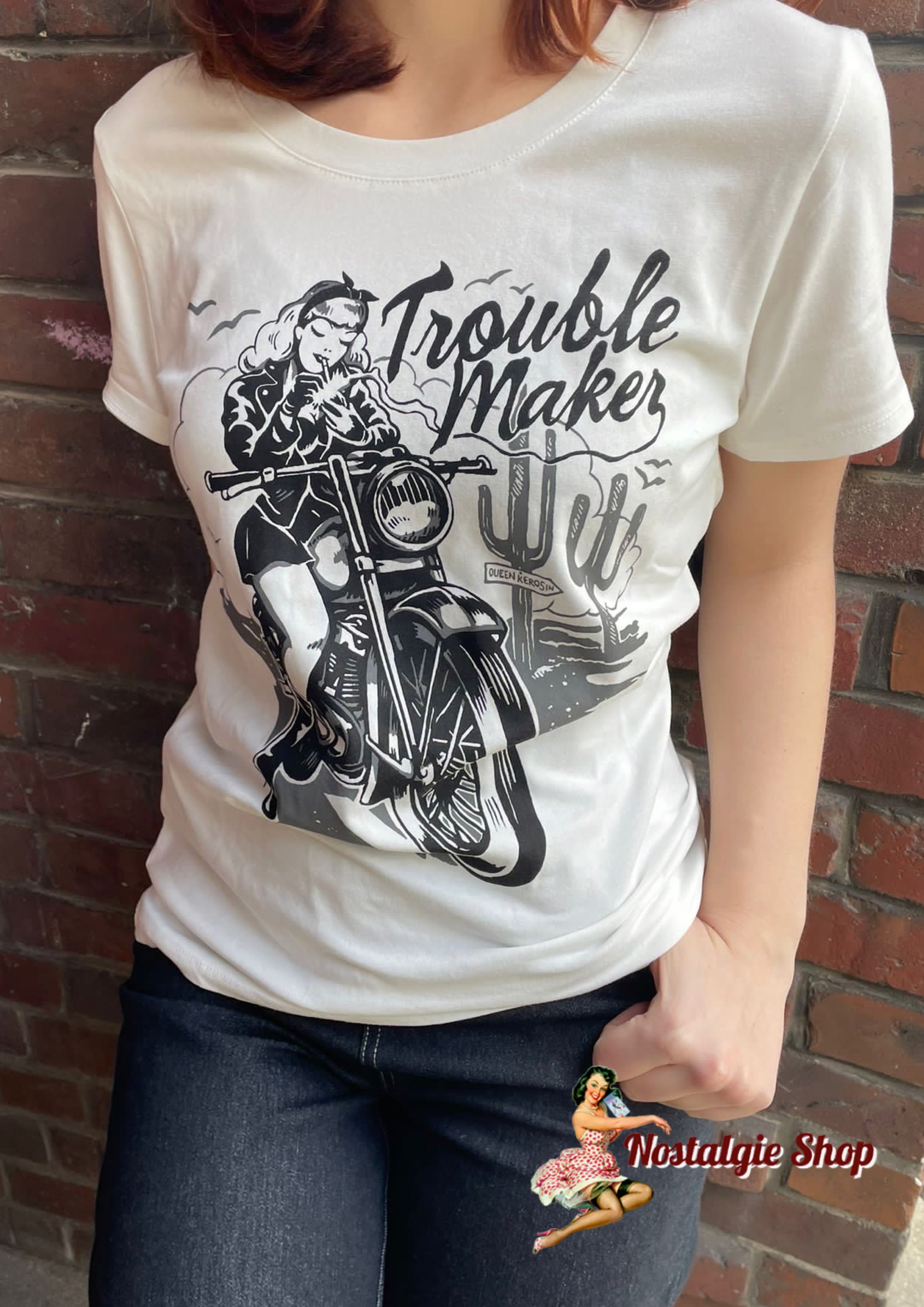 Queen Kerosin - Motorrad T-shirt “Troublemaker” in Weiß