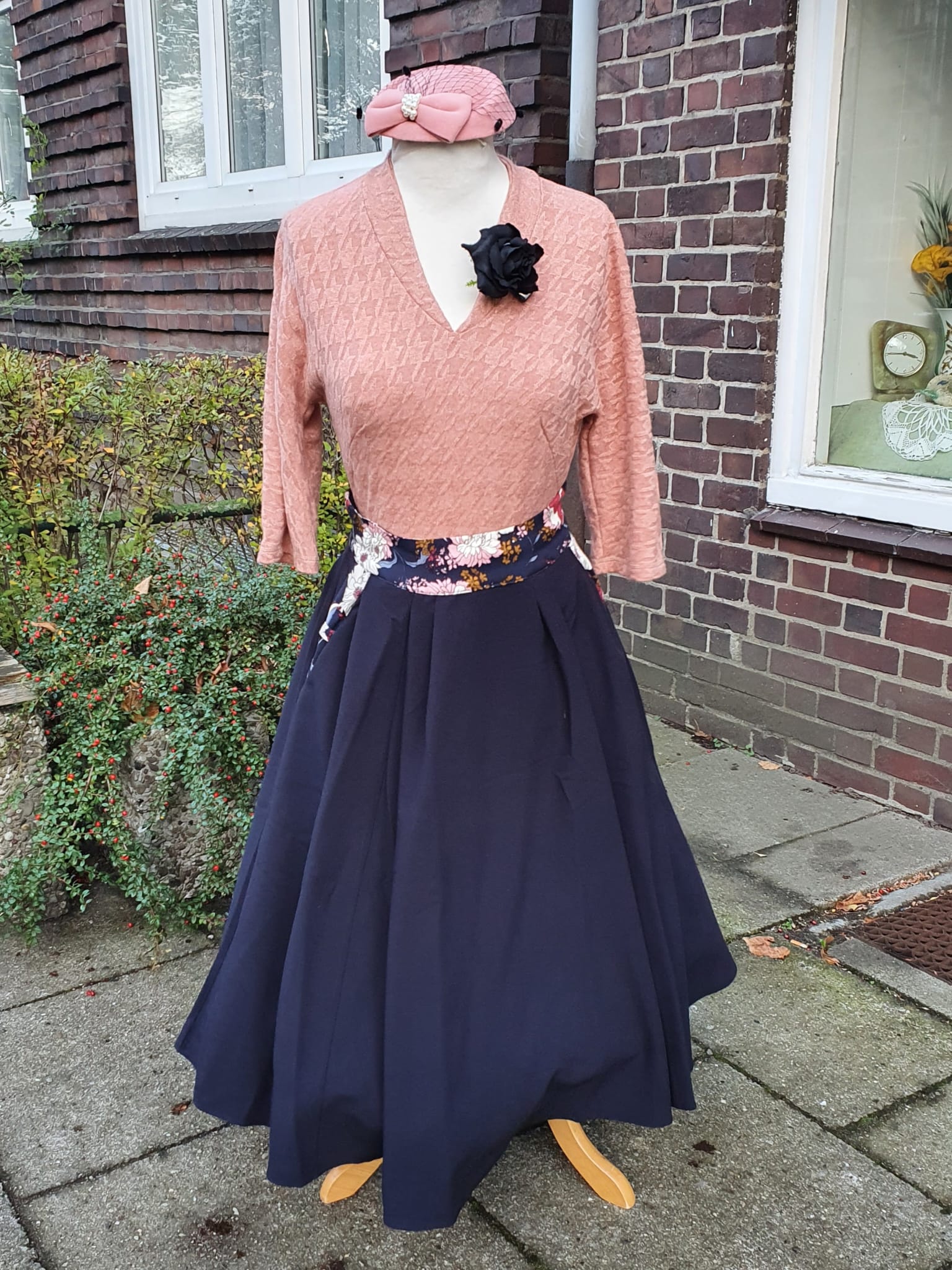 Miss Candyfloss - Falinne-Lee Floral swing skirt