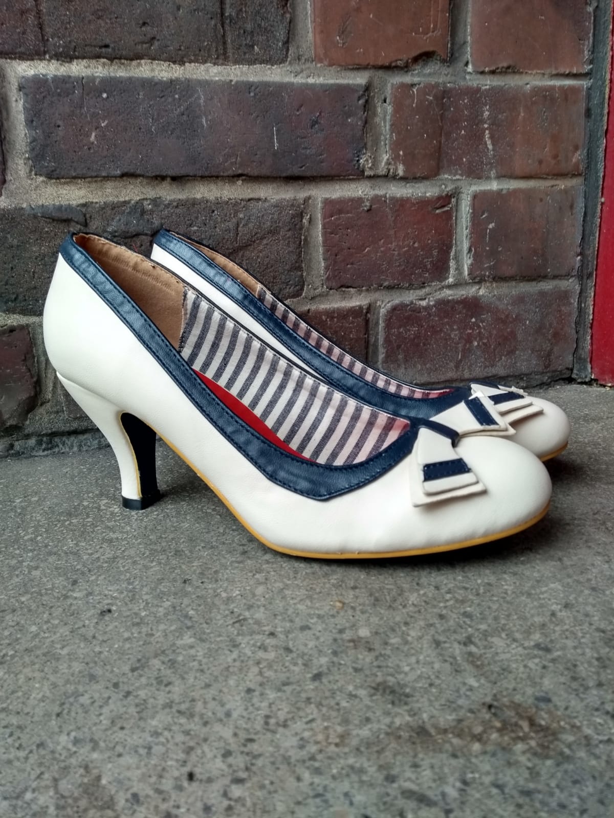 Banned Sparkle Falls Sailor Pumps  - Gr. 36-