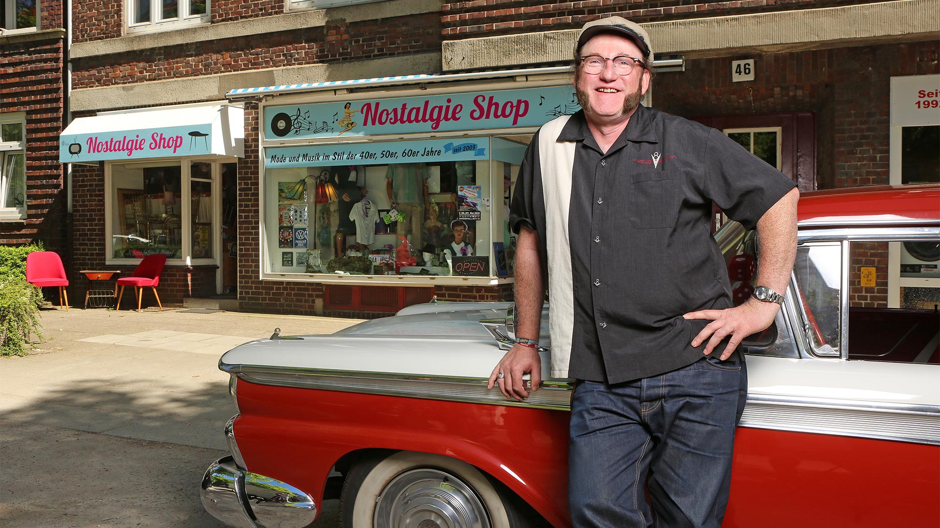 Nostalgie Shop &ndash; Ladengesch&auml;ft mit Oldtimer