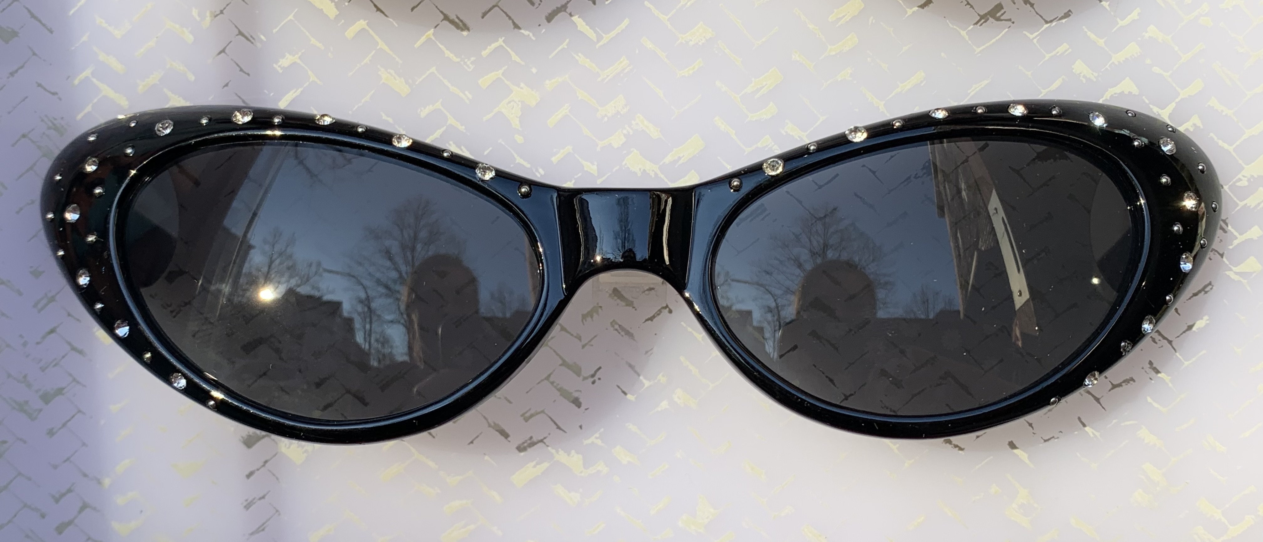 Marilyn Monroe Cateye Sonnenbrille - schwarz mit Strass