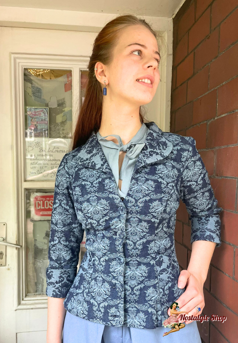 Miss Candyfloss - Medina-Lee Figure-fitted denim blazer