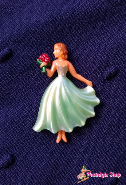 Retro Brooch Lady